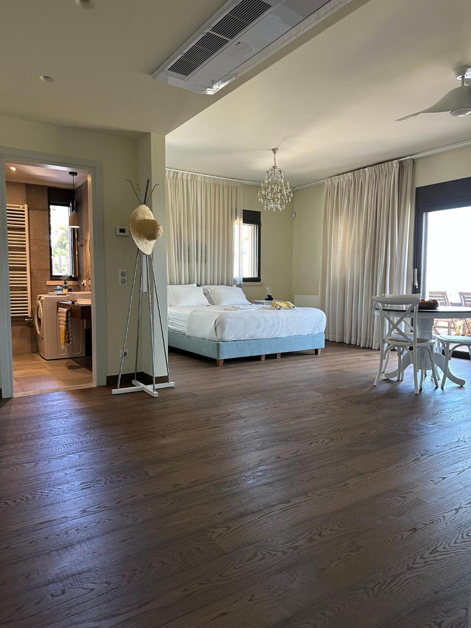 Villa Kalamos / Sea View And Pool Nearby Athens Bagian luar foto