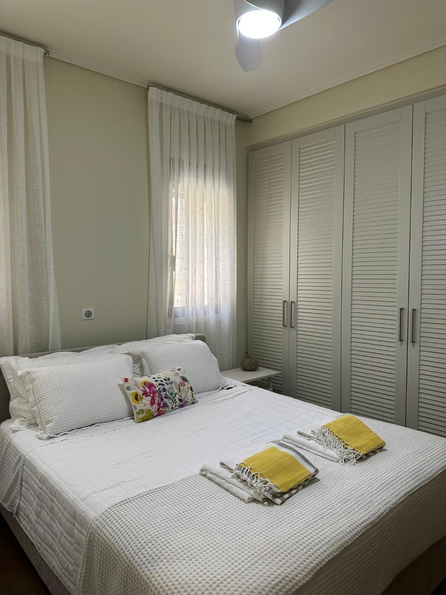 Villa Kalamos / Sea View And Pool Nearby Athens Bagian luar foto
