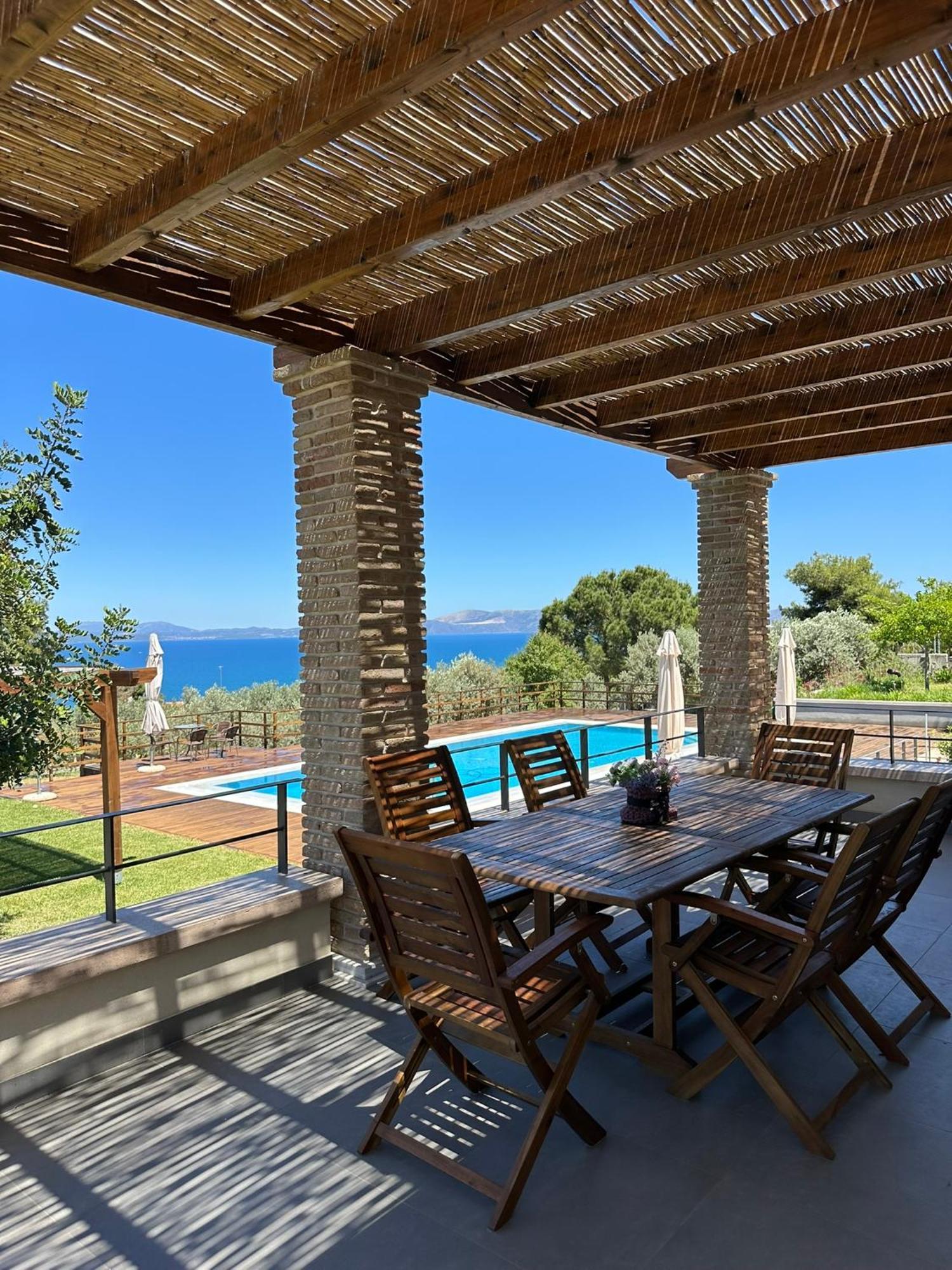 Villa Kalamos / Sea View And Pool Nearby Athens Bagian luar foto